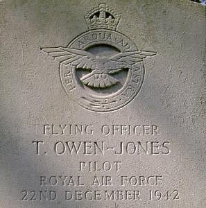 T. Owen-Jones: War Grave